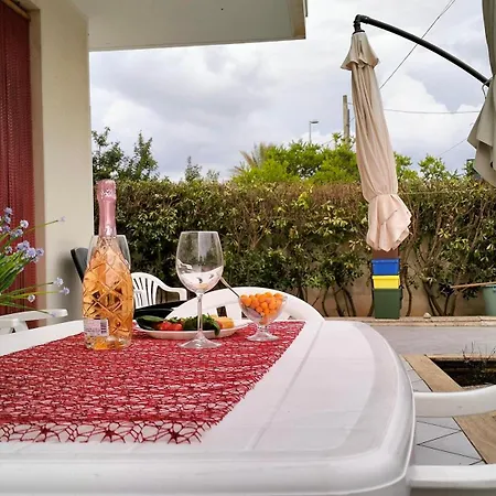 Casa Sandalo Feriehus *