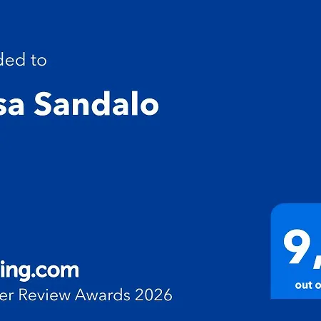 בית נופש Casa Sandalo